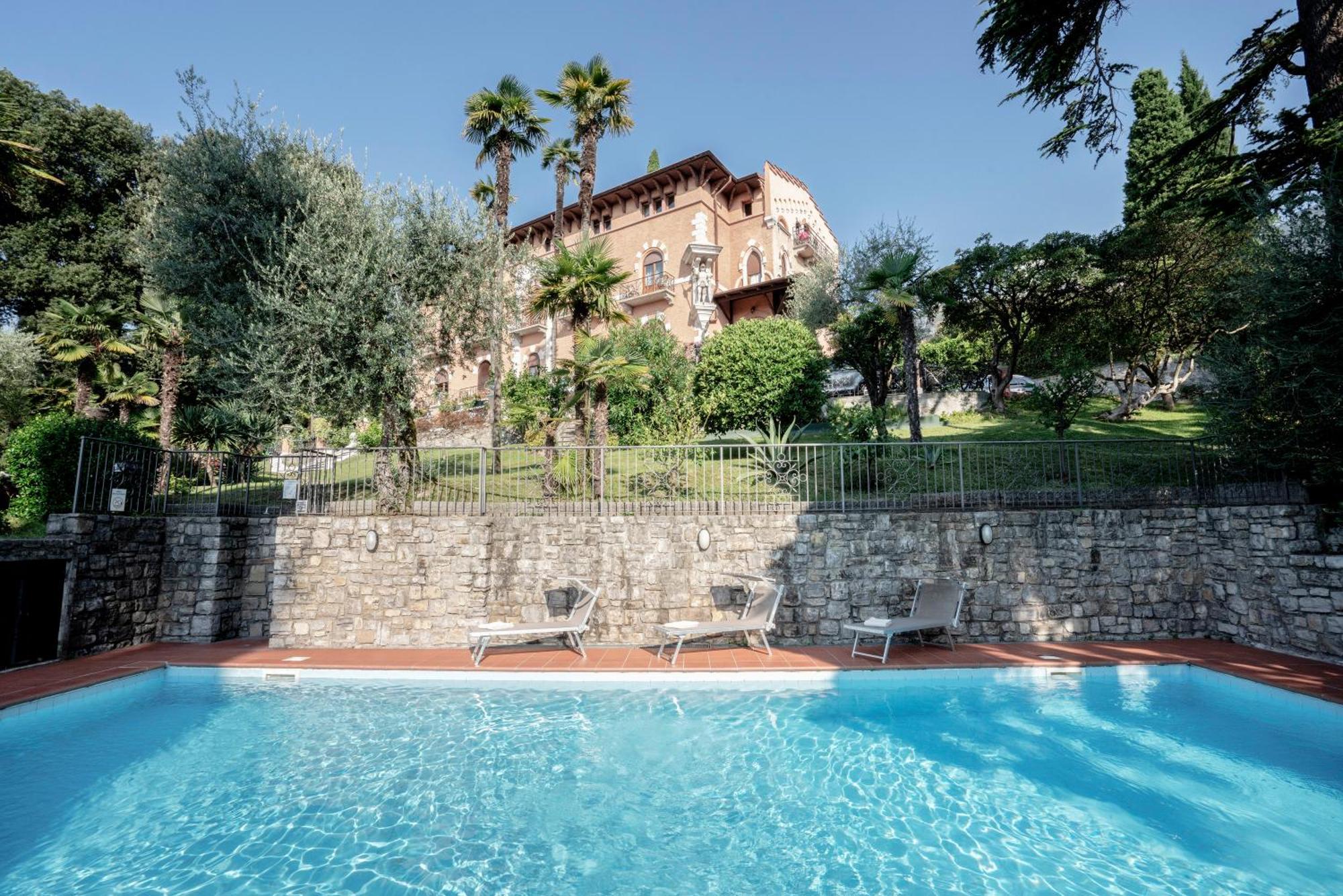 גרדונה ריביירה Hotel Bellevue מראה חיצוני תמונה