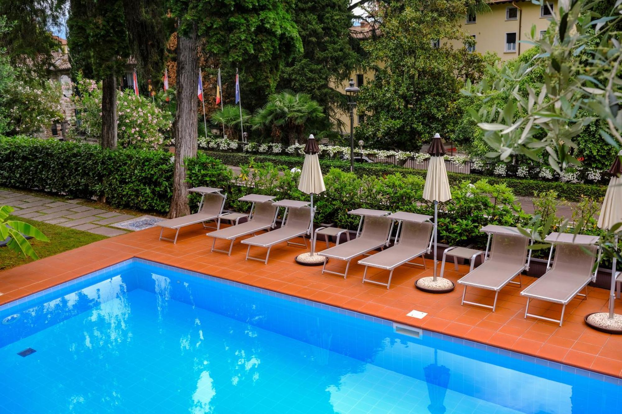גרדונה ריביירה Hotel Bellevue מראה חיצוני תמונה