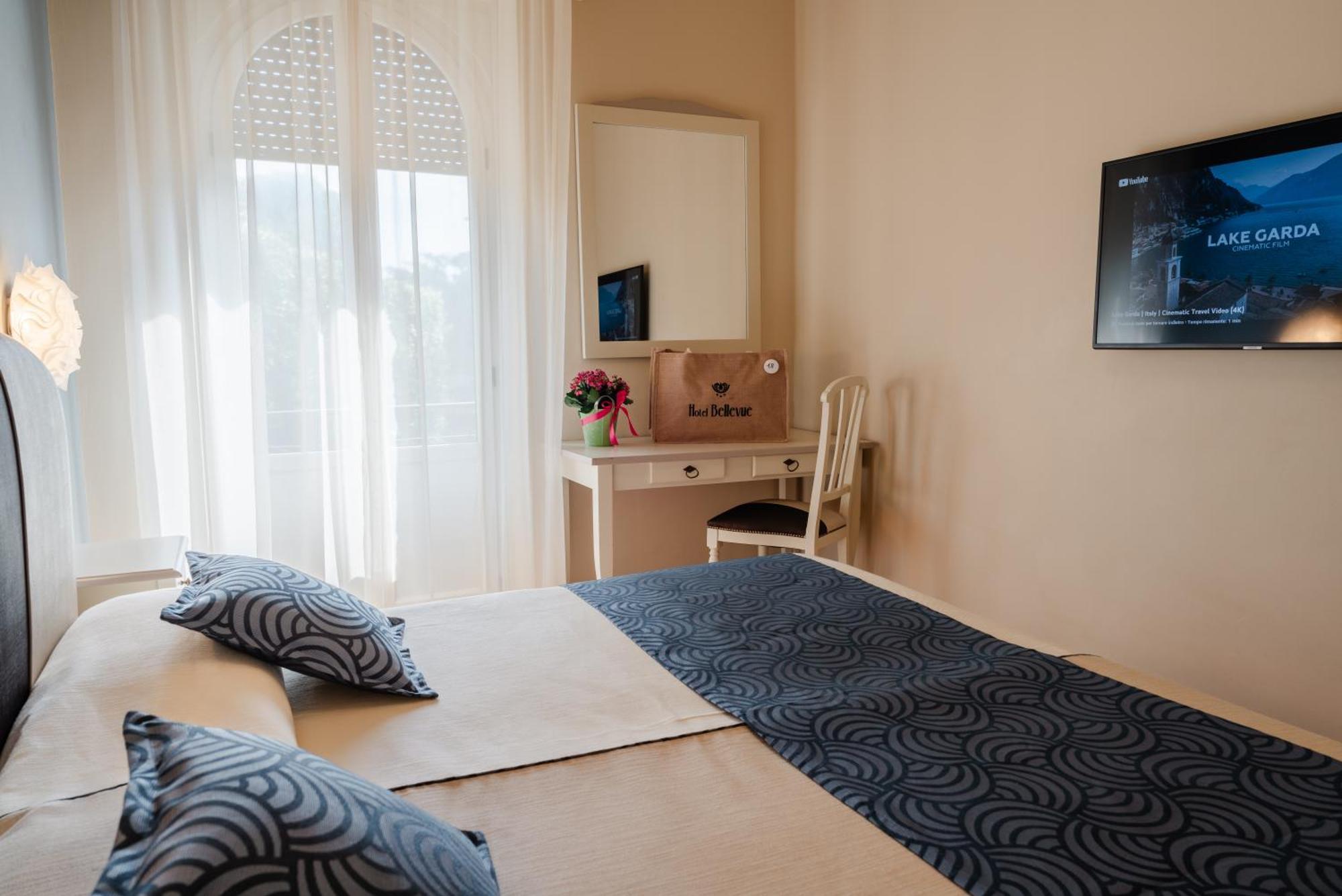 גרדונה ריביירה Hotel Bellevue מראה חיצוני תמונה
